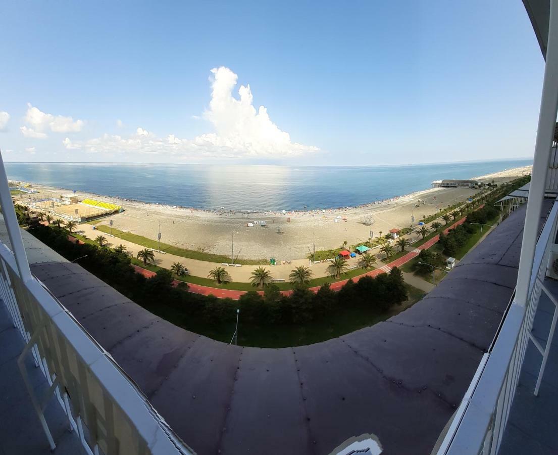 Apartamento Beautiful House By The Sea Batumi Exterior foto